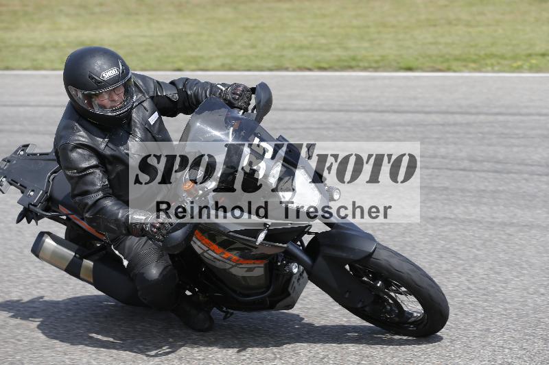 /27 12.06.2025 Ducati Schweiz Trackday Warmup  ADR/gruen-vert/35